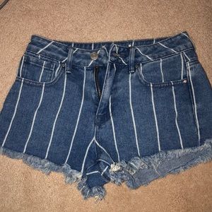 Pacsun jean shorts size: 23